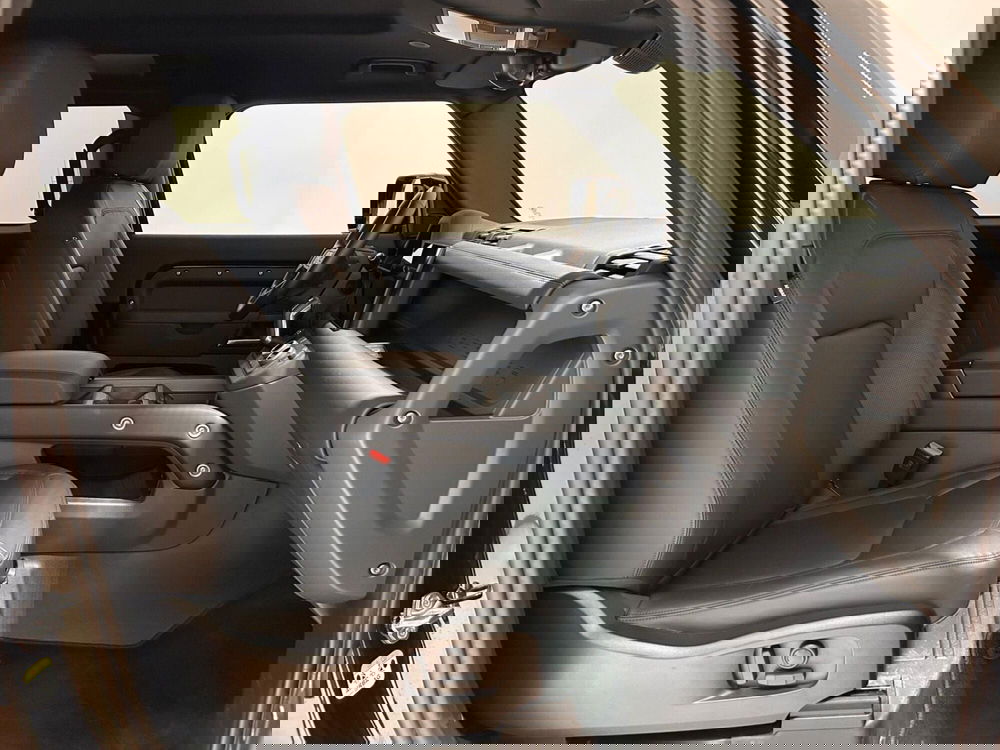 Land Rover Defender usata a Napoli (3)