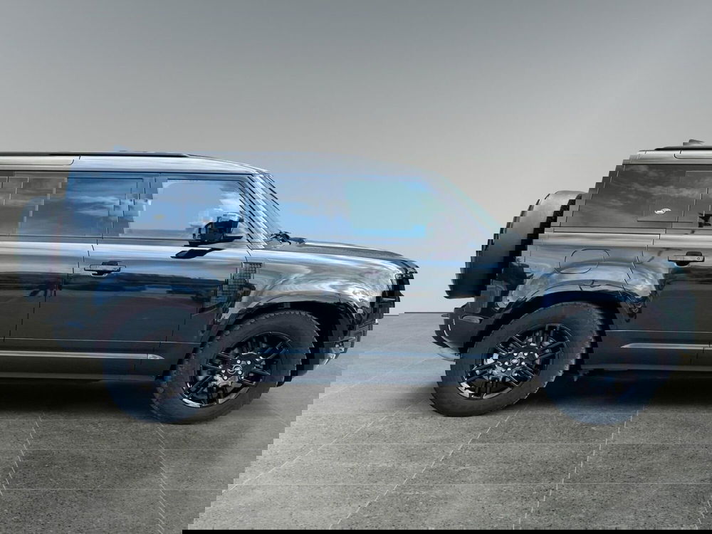 Land Rover Defender usata a Bari (6)