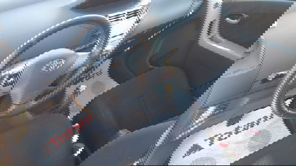 Toyota Yaris usata a L'Aquila (12)