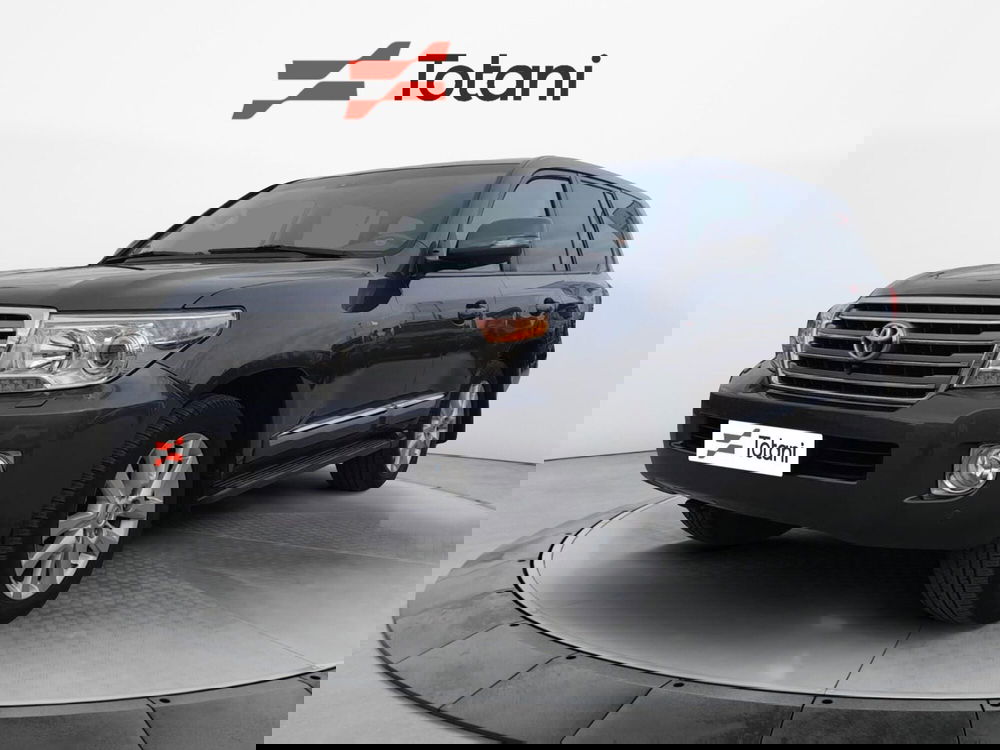 Toyota Land Cruiser V8 usata a L'Aquila