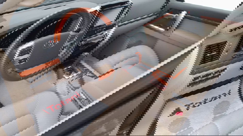 Toyota Land Cruiser V8 usata a L'Aquila (16)