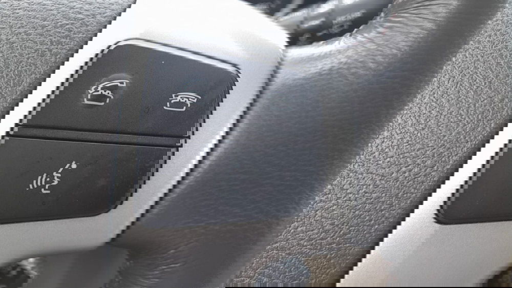 Toyota Land Cruiser V8 usata a L'Aquila (19)