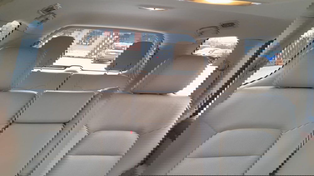 Toyota Land Cruiser V8 usata a L'Aquila (5)