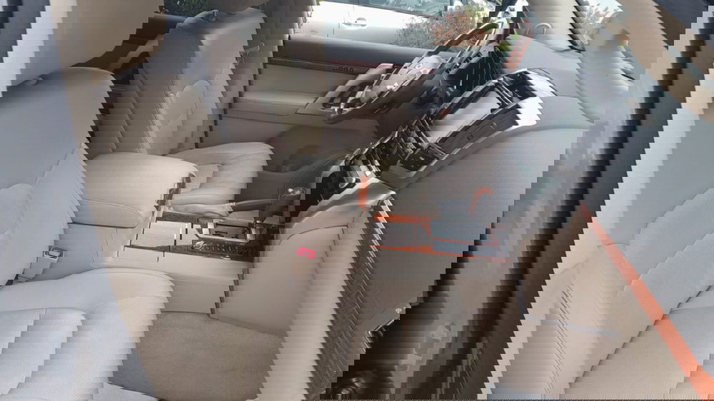 Toyota Land Cruiser V8 usata a L'Aquila (9)