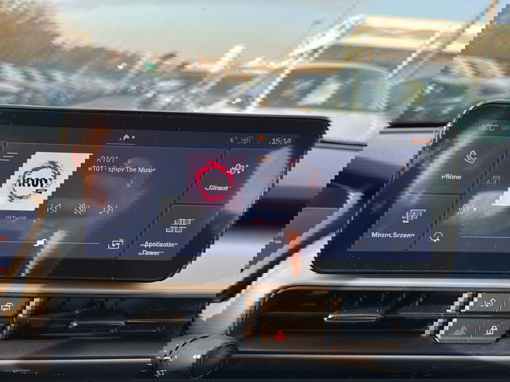 Jeep Avenger nuova a Latina (15)