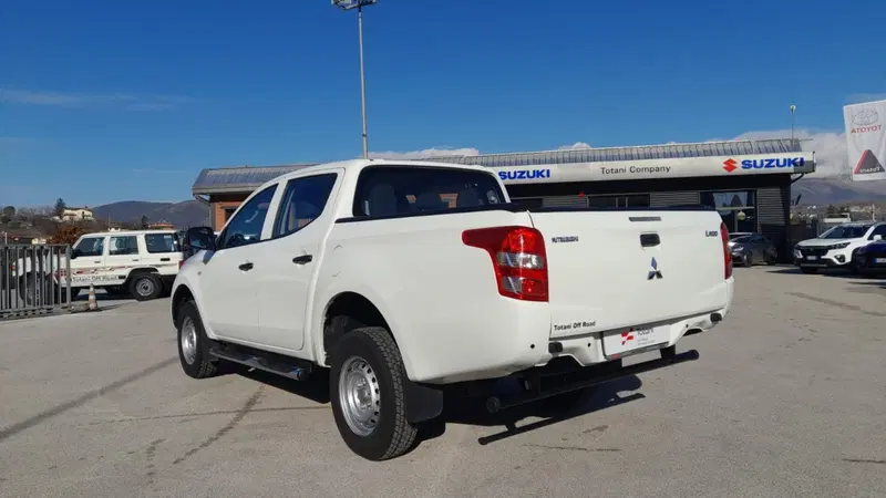 Mitsubishi L200 usata a L'Aquila (15)