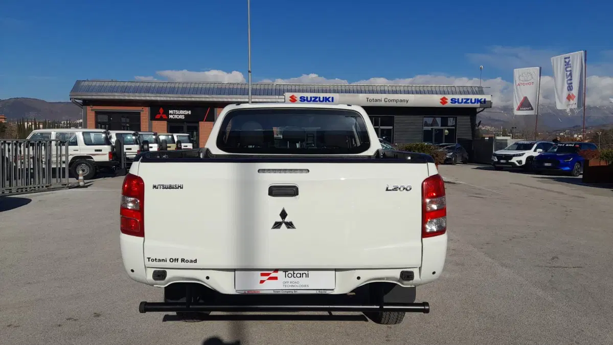 Mitsubishi L200 usata a L'Aquila (4)