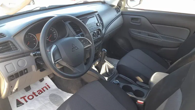 Mitsubishi L200 usata a L'Aquila (8)