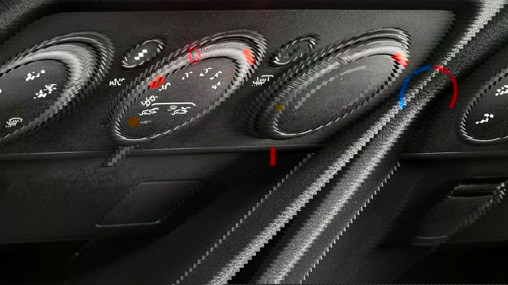 Dacia Sandero usata a Padova (14)