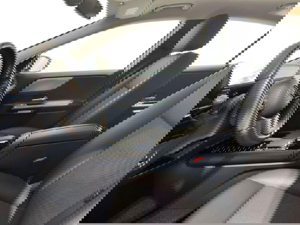 Mercedes-Benz GLA SUV usata a Napoli (12)