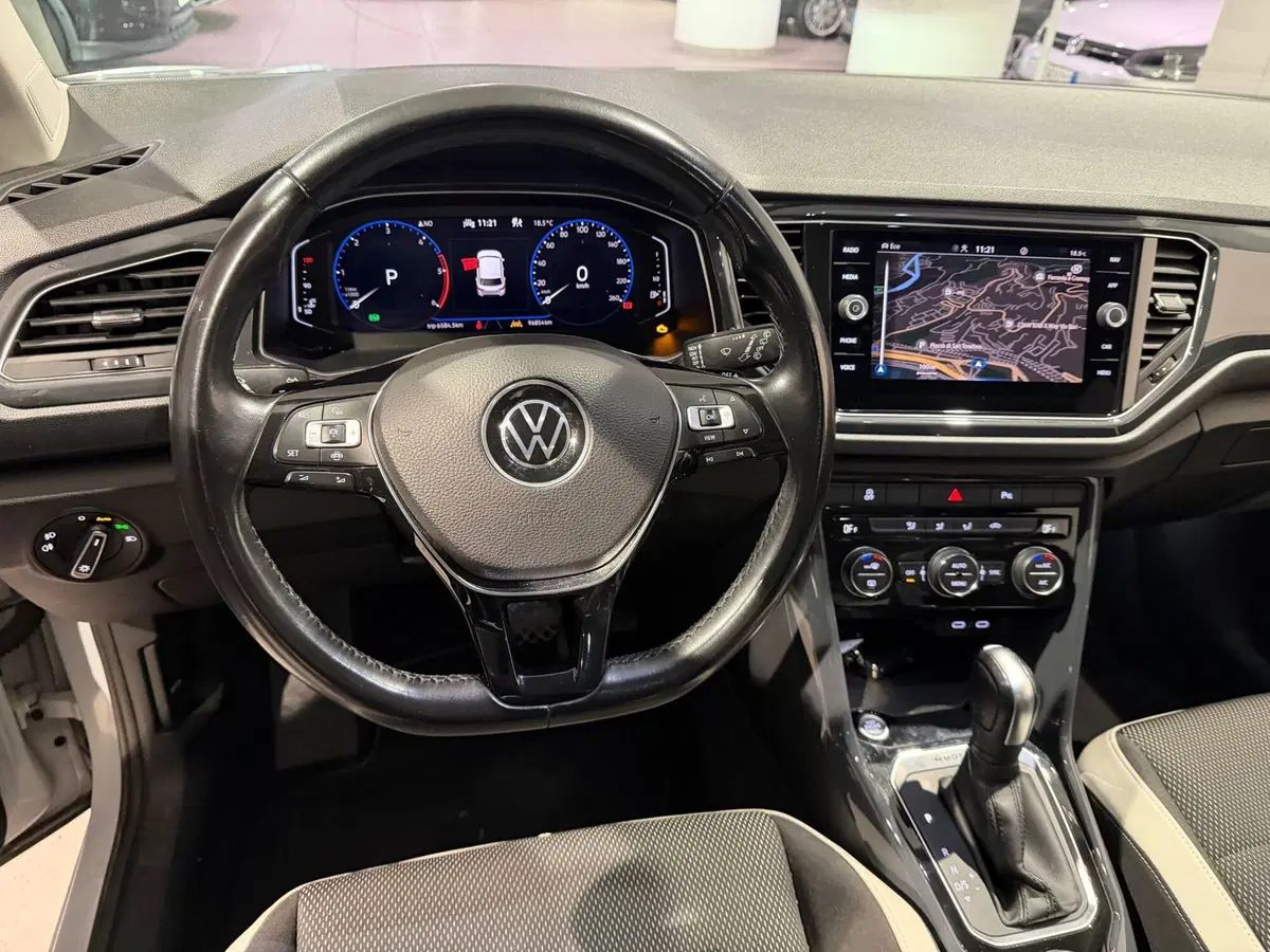 Volkswagen T-Roc usata a Genova (12)