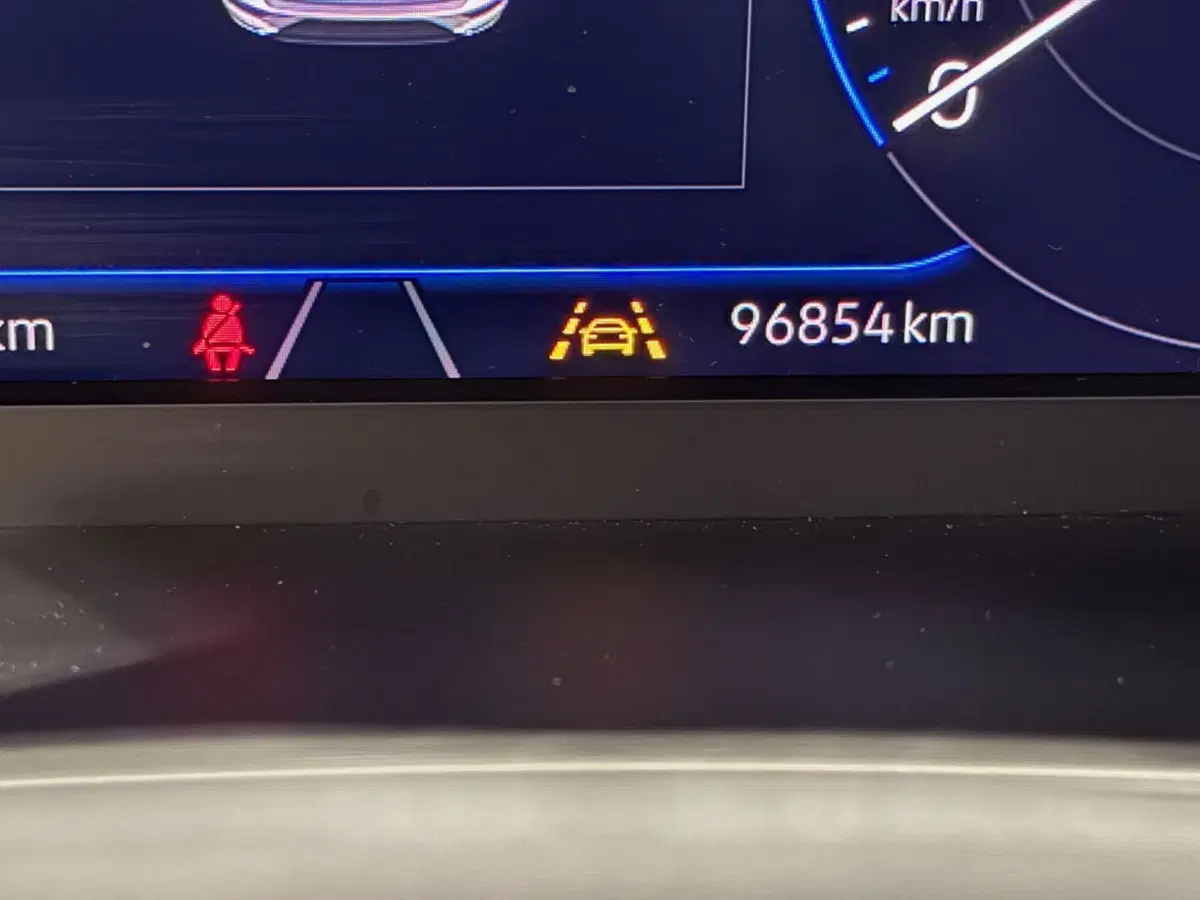 Volkswagen T-Roc usata a Genova (13)