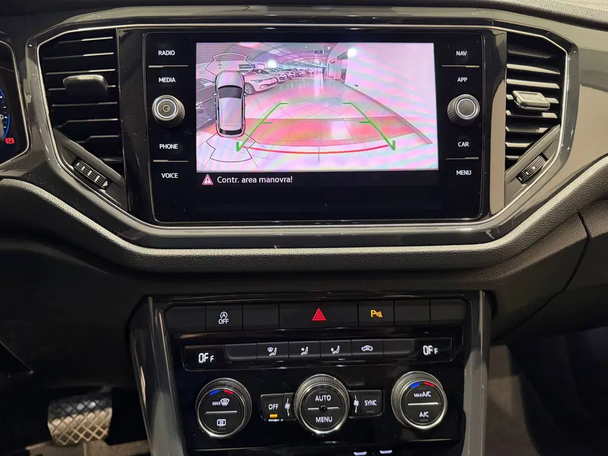 Volkswagen T-Roc usata a Genova (15)