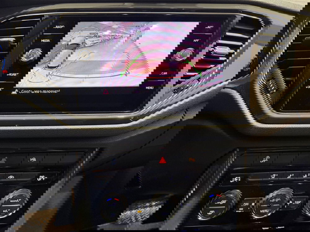 Volkswagen T-Roc usata a Genova (15)