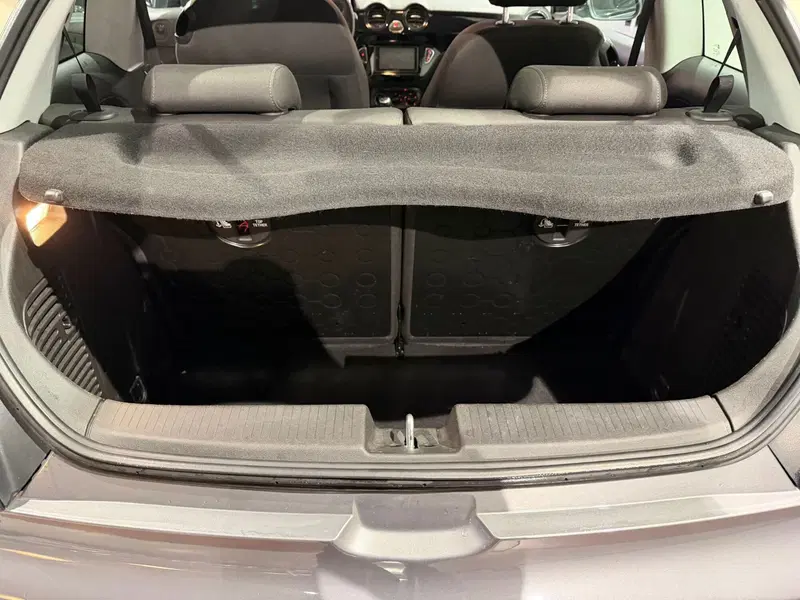 Opel Adam usata a Genova (10)
