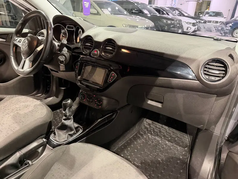 Opel Adam usata a Genova (11)
