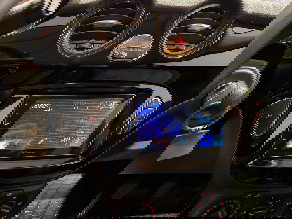 Opel Adam usata a Genova (13)