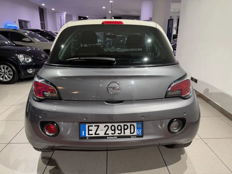 Opel Adam usata a Genova (4)