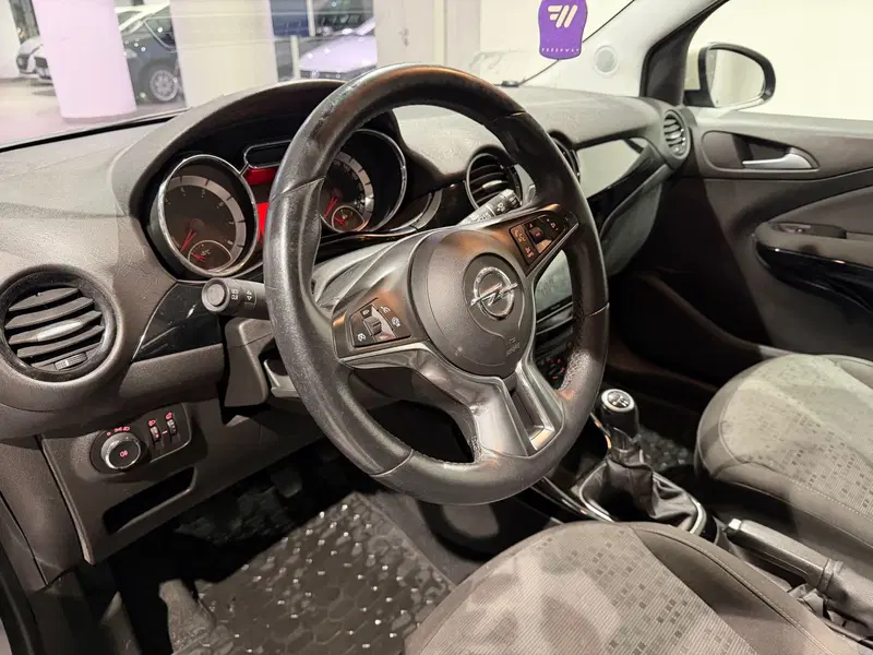 Opel Adam usata a Genova (9)