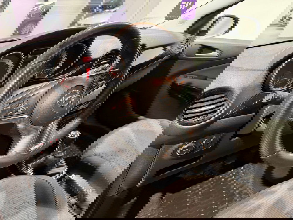 Opel Adam usata a Genova (9)