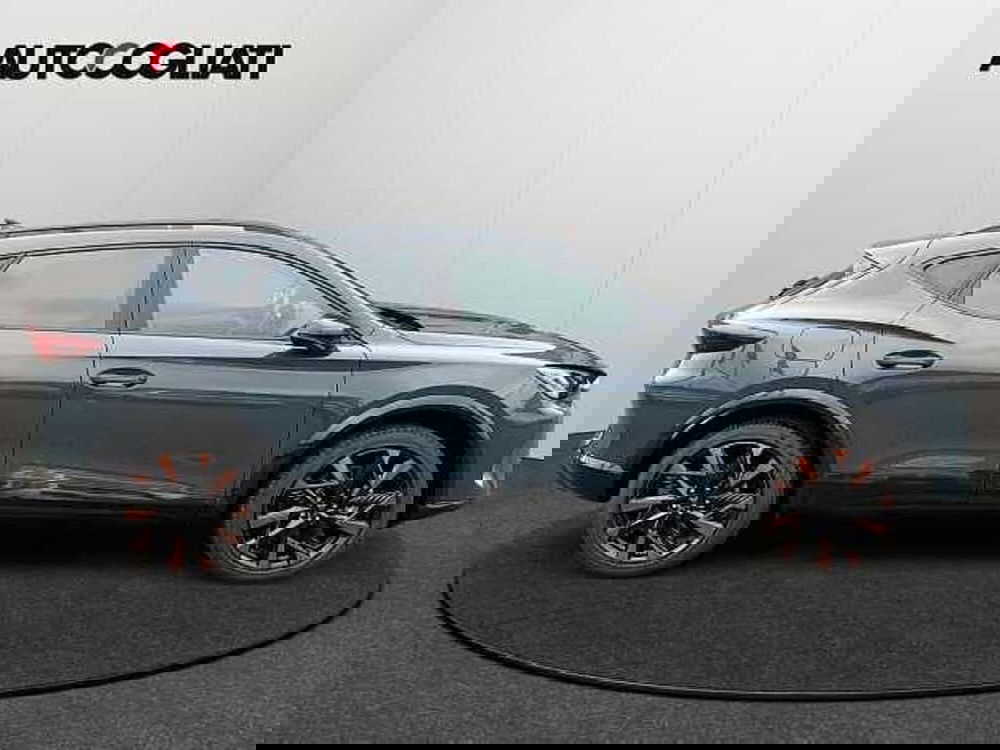 Cupra Formentor nuova a Lecco (3)