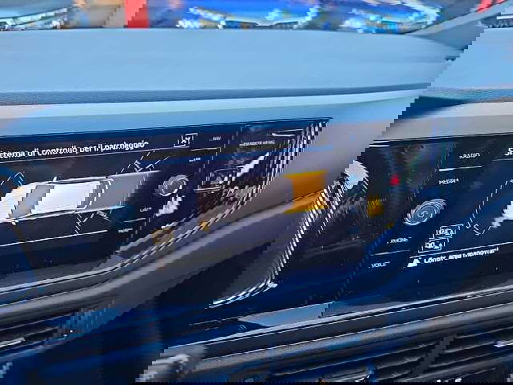 Volkswagen Taigo usata a Lecco (18)