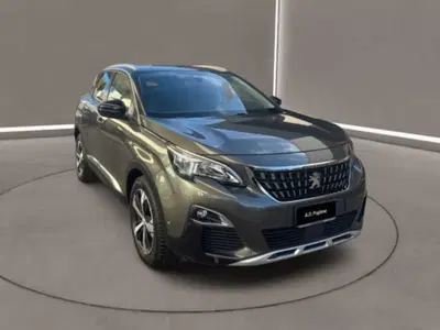 Peugeot 3008 BlueHDi 130 S&amp;S EAT8 Allure Pack del 2020 usata a Caltanissetta