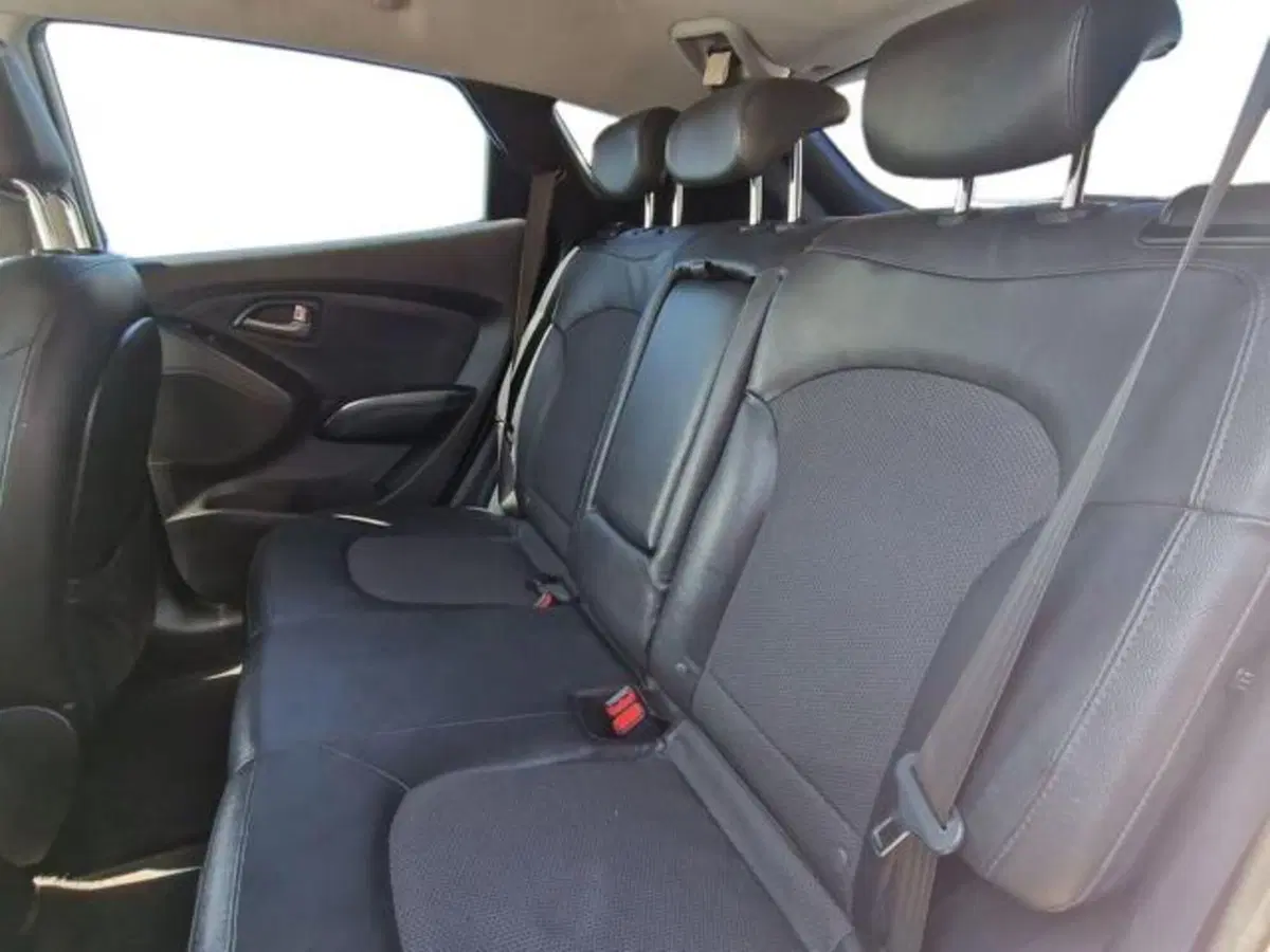 Hyundai ix35 usata a Salerno (15)