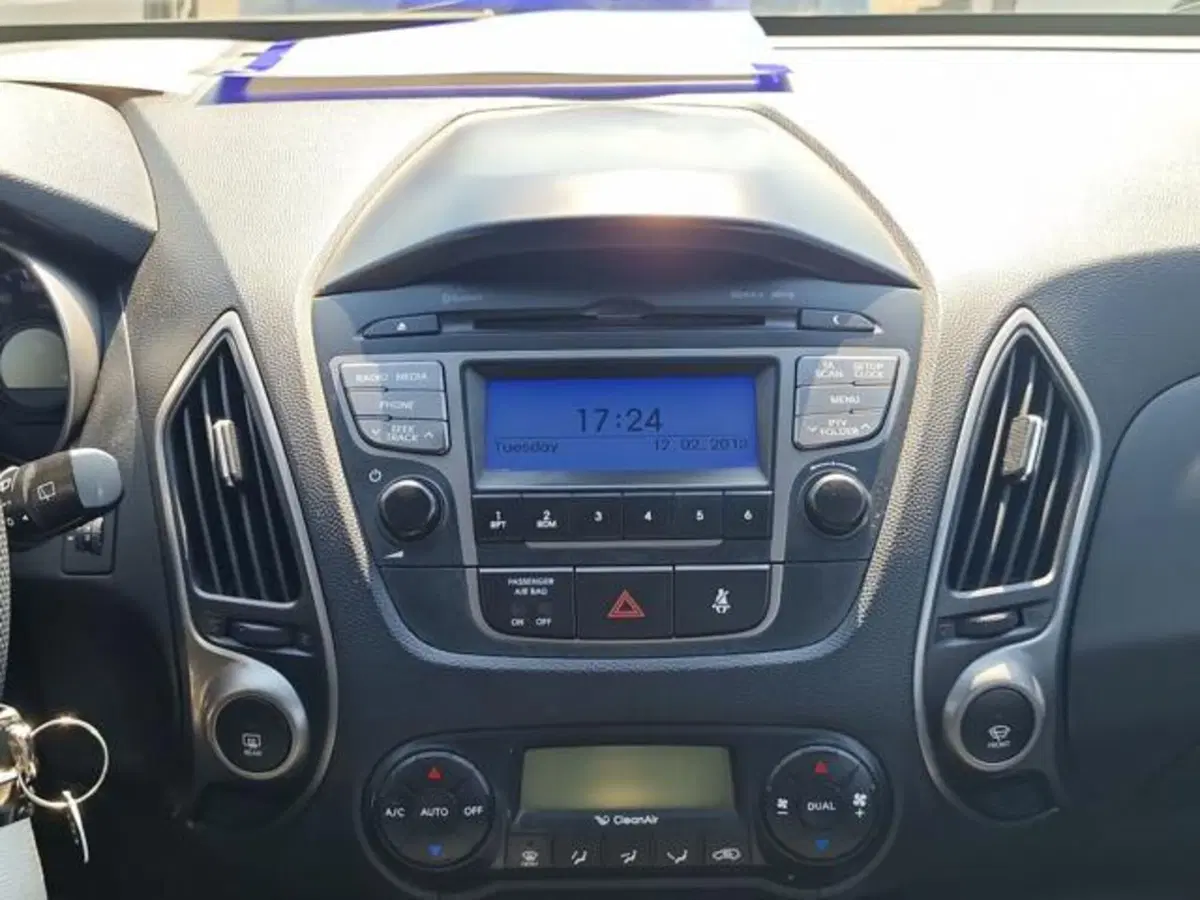 Hyundai ix35 usata a Salerno (16)