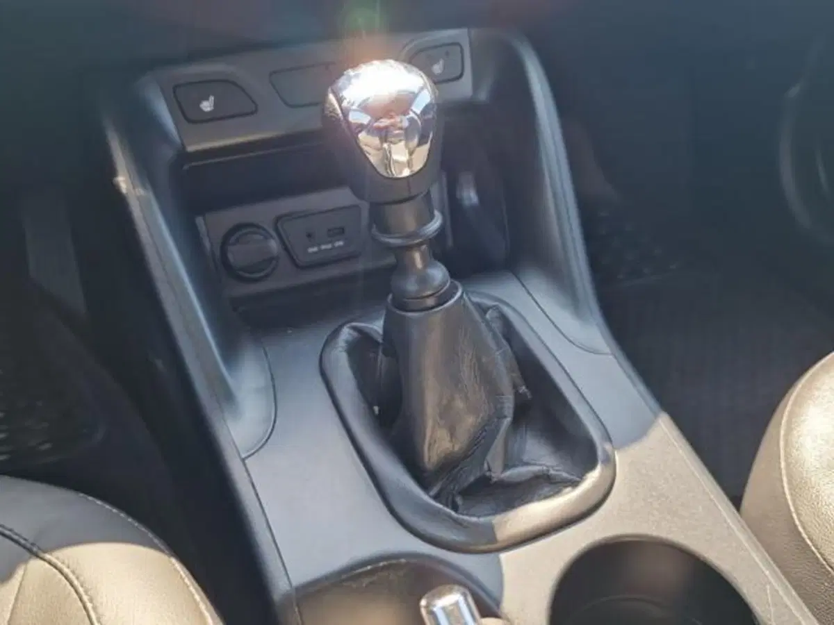 Hyundai ix35 usata a Salerno (17)