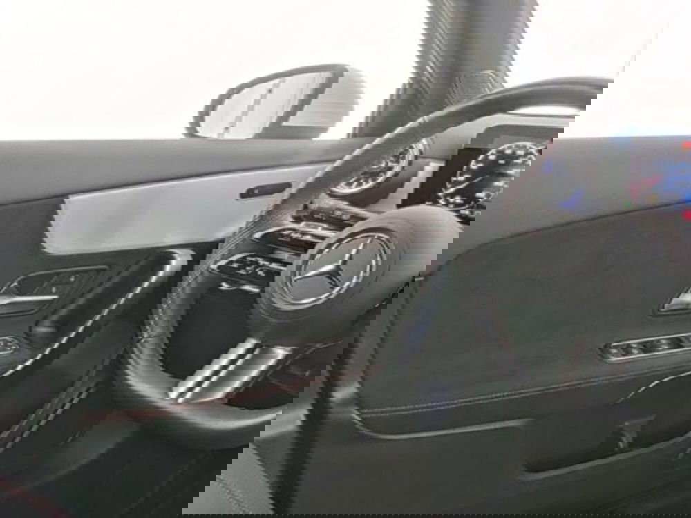 Mercedes-Benz Classe A usata a Milano (9)