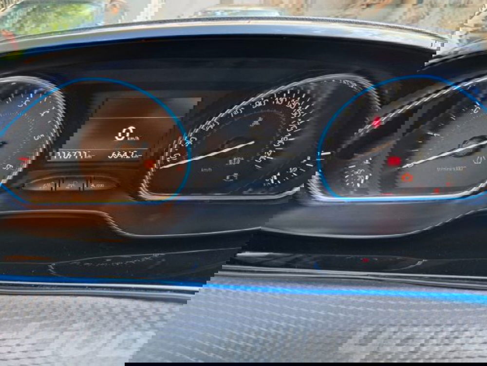 Peugeot 2008 usata a Napoli (12)