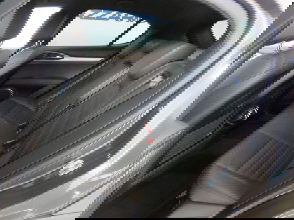 Alfa Romeo Stelvio usata a Lodi (11)