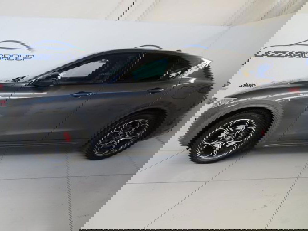 Alfa Romeo Stelvio usata a Lodi (3)