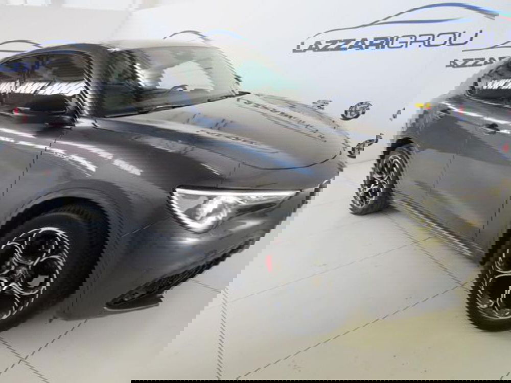 Alfa Romeo Stelvio usata a Lodi (5)