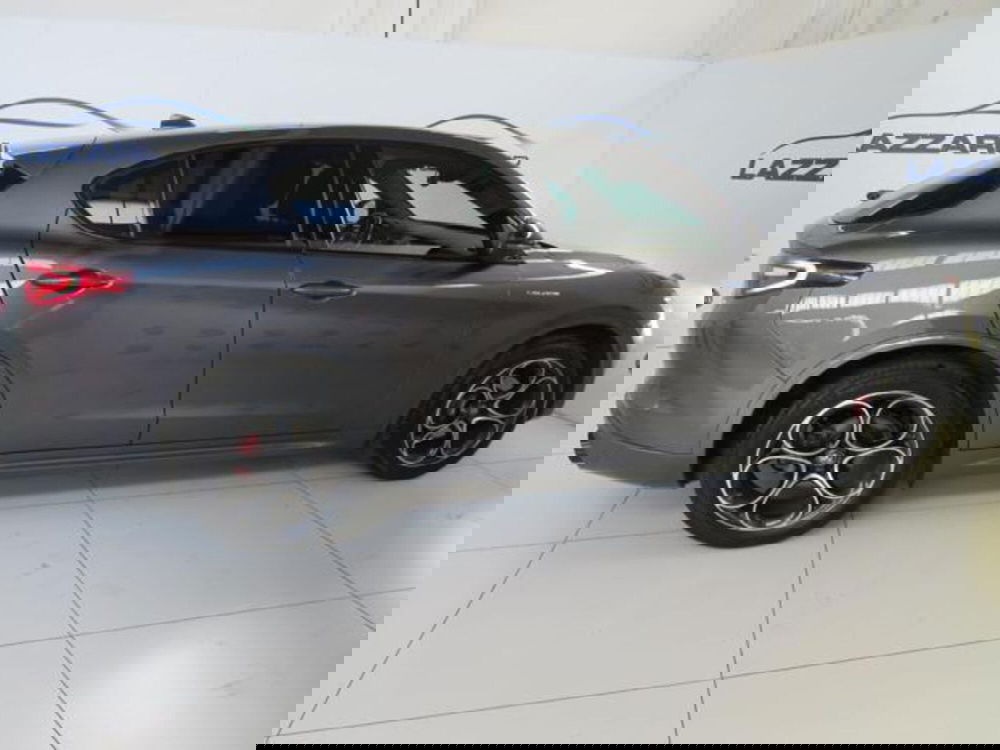 Alfa Romeo Stelvio usata a Lodi (6)