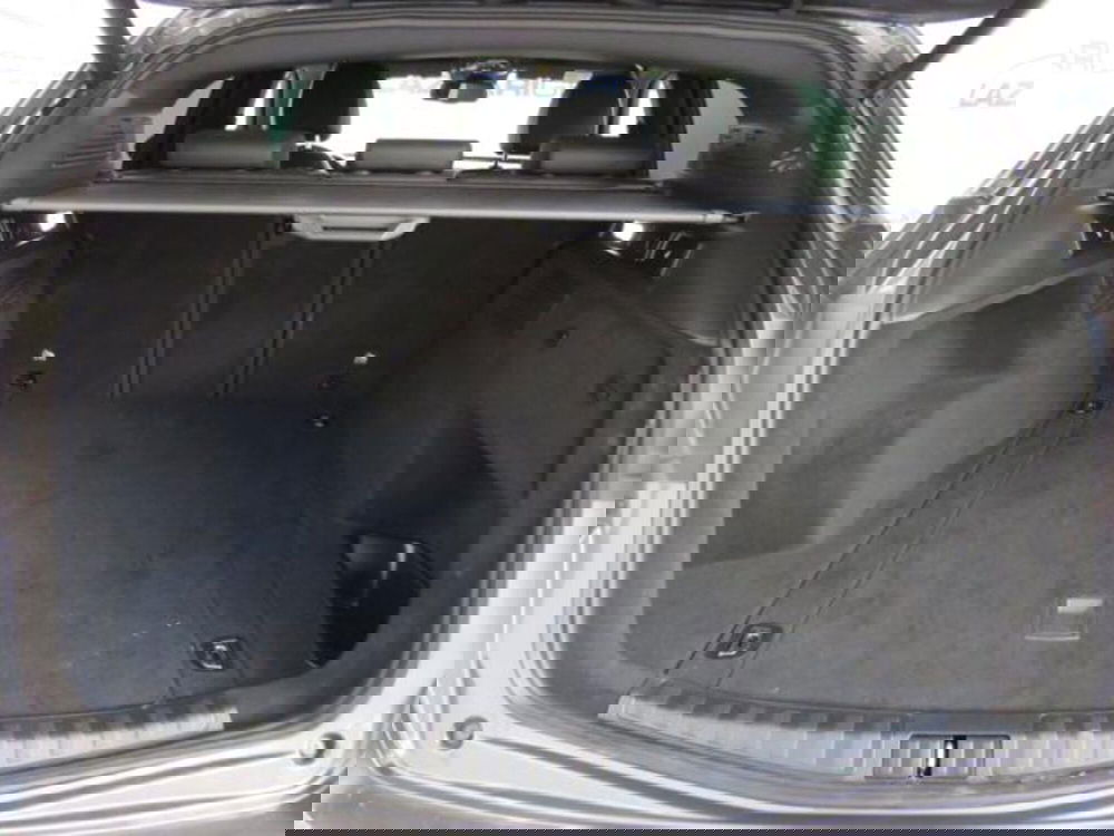 Alfa Romeo Stelvio usata a Lodi (9)