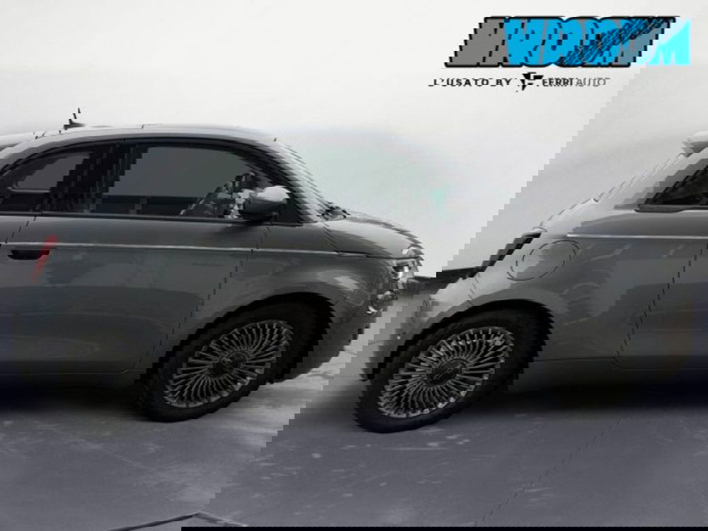 Fiat 500e Cabrio usata a Treviso (4)