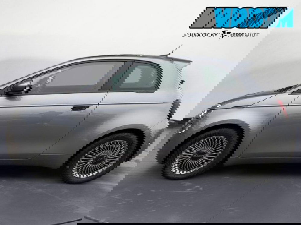 Fiat 500e Cabrio usata a Treviso (5)