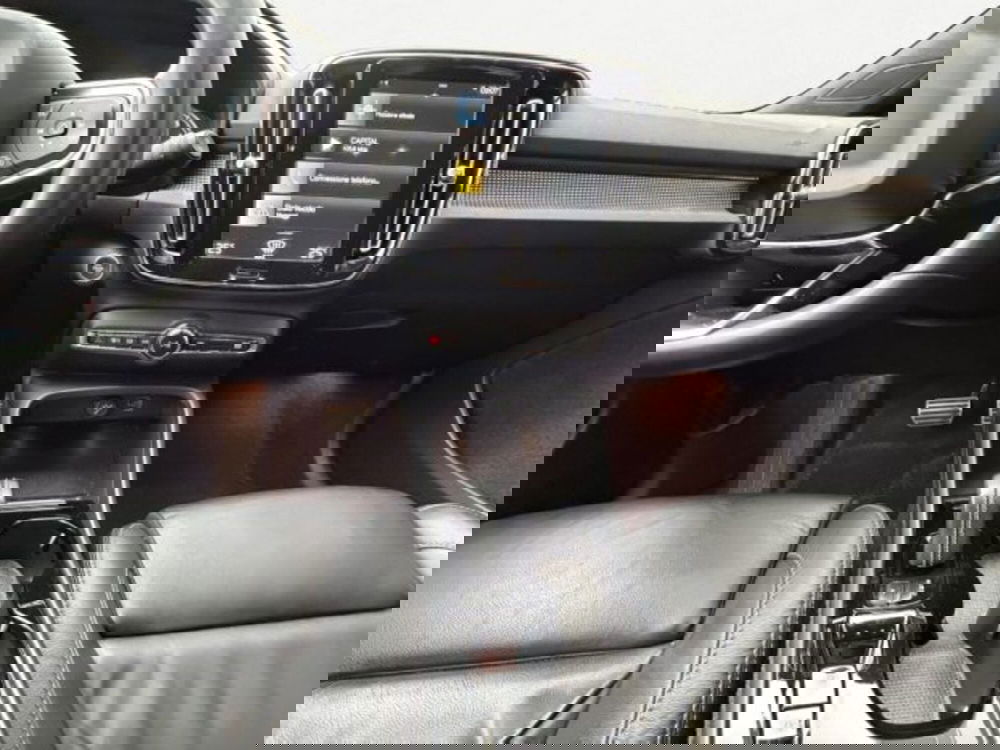 Volvo XC40 usata a Treviso (14)