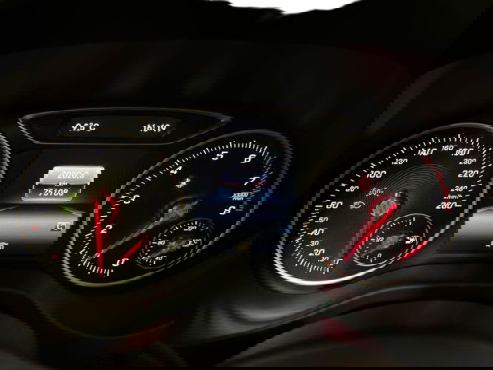 Mercedes-Benz GLA SUV usata a Verona (8)