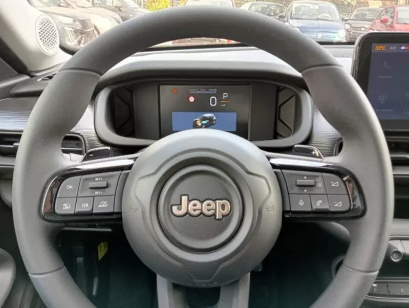 Jeep Avenger nuova a Brescia (7)
