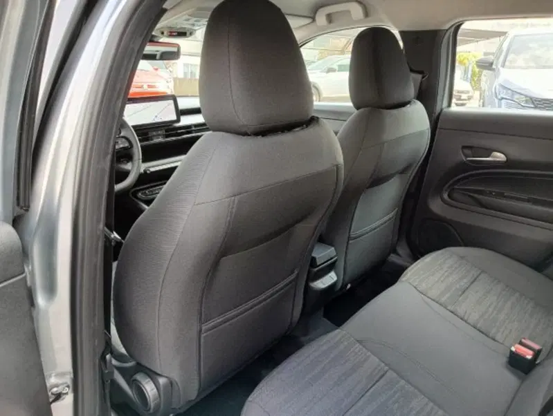 Jeep Avenger nuova a Brescia (9)