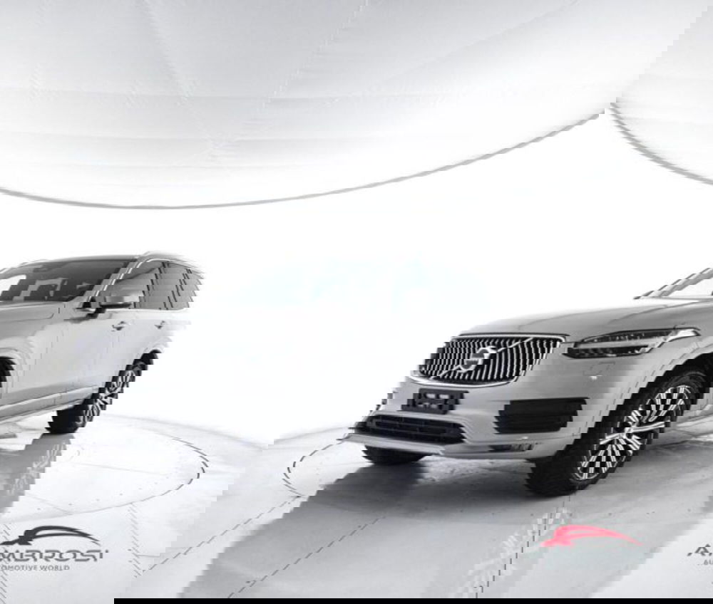 Volvo XC90 nuova a Perugia