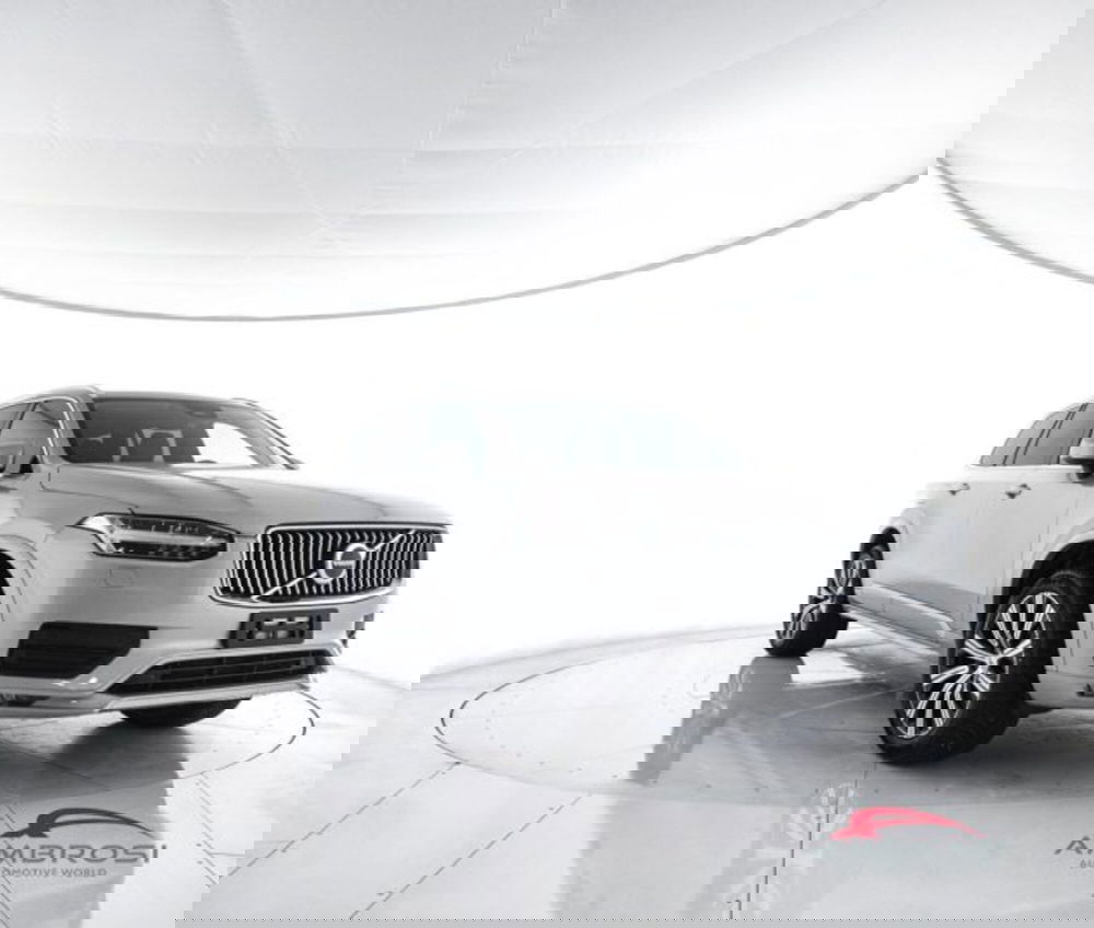 Volvo XC90 nuova a Perugia (2)