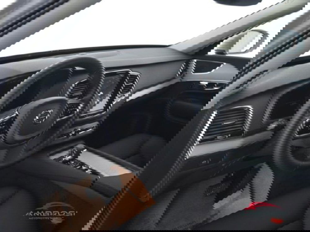 Volvo XC90 nuova a Perugia (8)