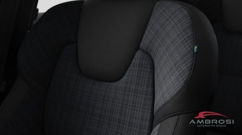 Volvo XC60 nuova a Perugia (11)