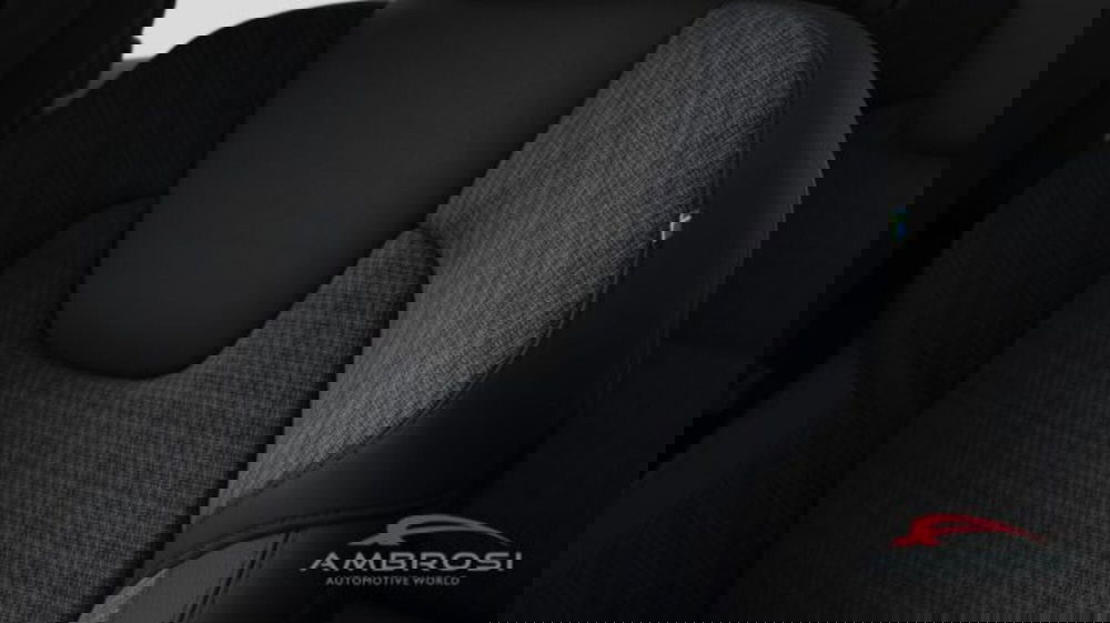 Volvo XC60 nuova a Perugia (11)