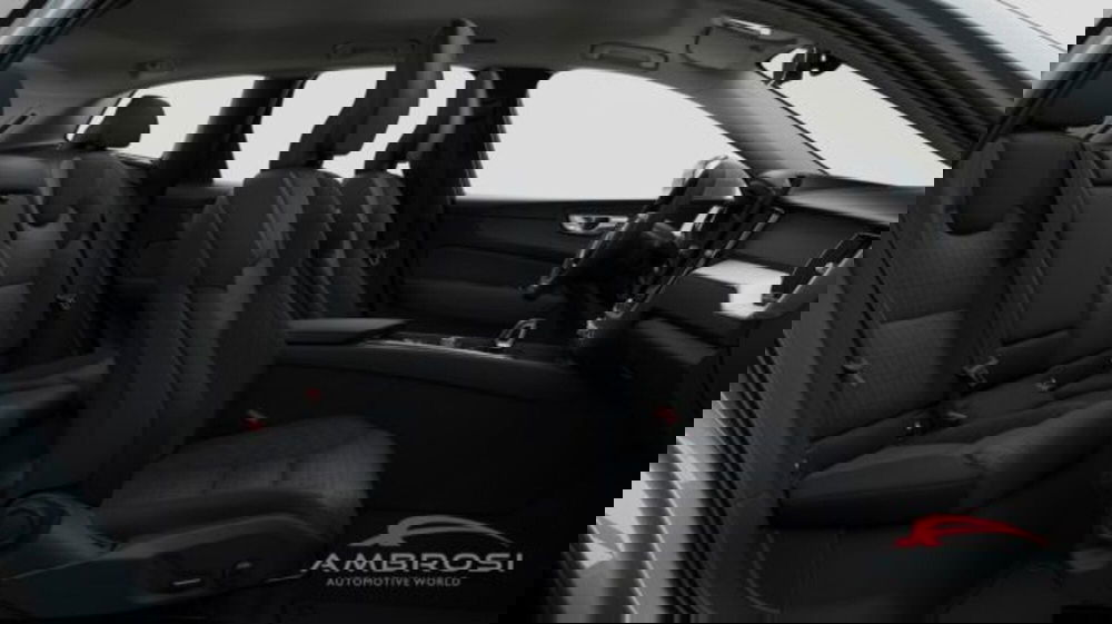 Volvo XC60 nuova a Perugia (13)