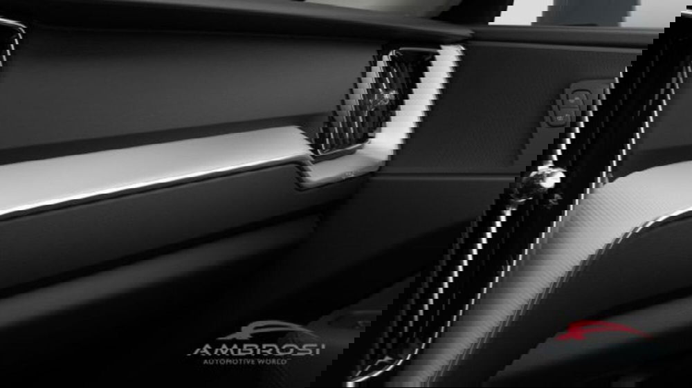 Volvo XC60 nuova a Perugia (14)